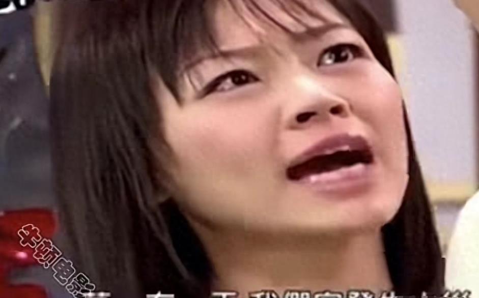 狂野诱惑！超辣女王舔刀瞬间！