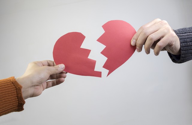 老婆做生意赔了1000多万,女友借钱做生意赔了