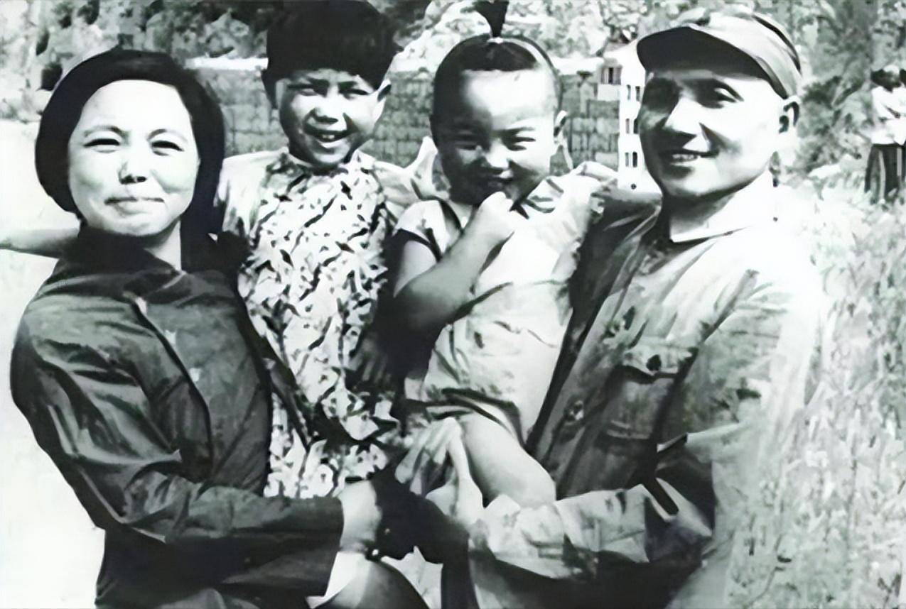 邓朴方回忆父亲*小平邓**：他从来没有谎言，从来没有说出过一个脏字