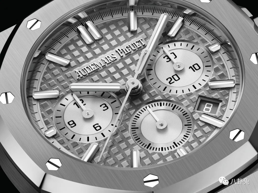 爱彼手表皇家橡树彼岸型价格,爱彼皇家橡树哪一年出的