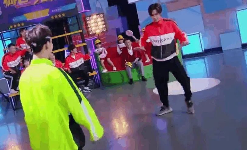 《萌探》设定好会玩，“流量塌房”随便代，华晨宇丁泽仁纷纷躺枪