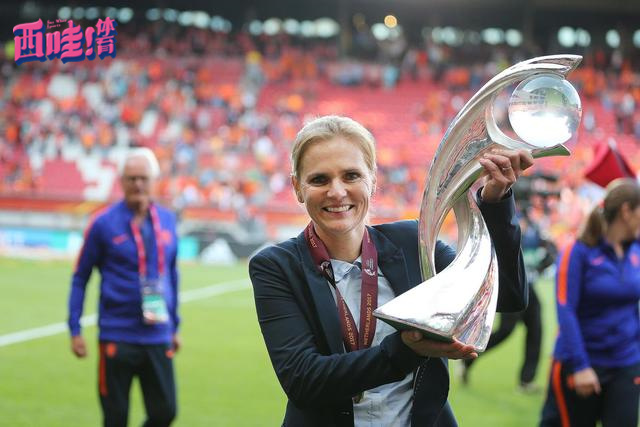 长达56年的等待！欧洲足球终于回家，24岁凯莉的重生犹如凤凰涅槃