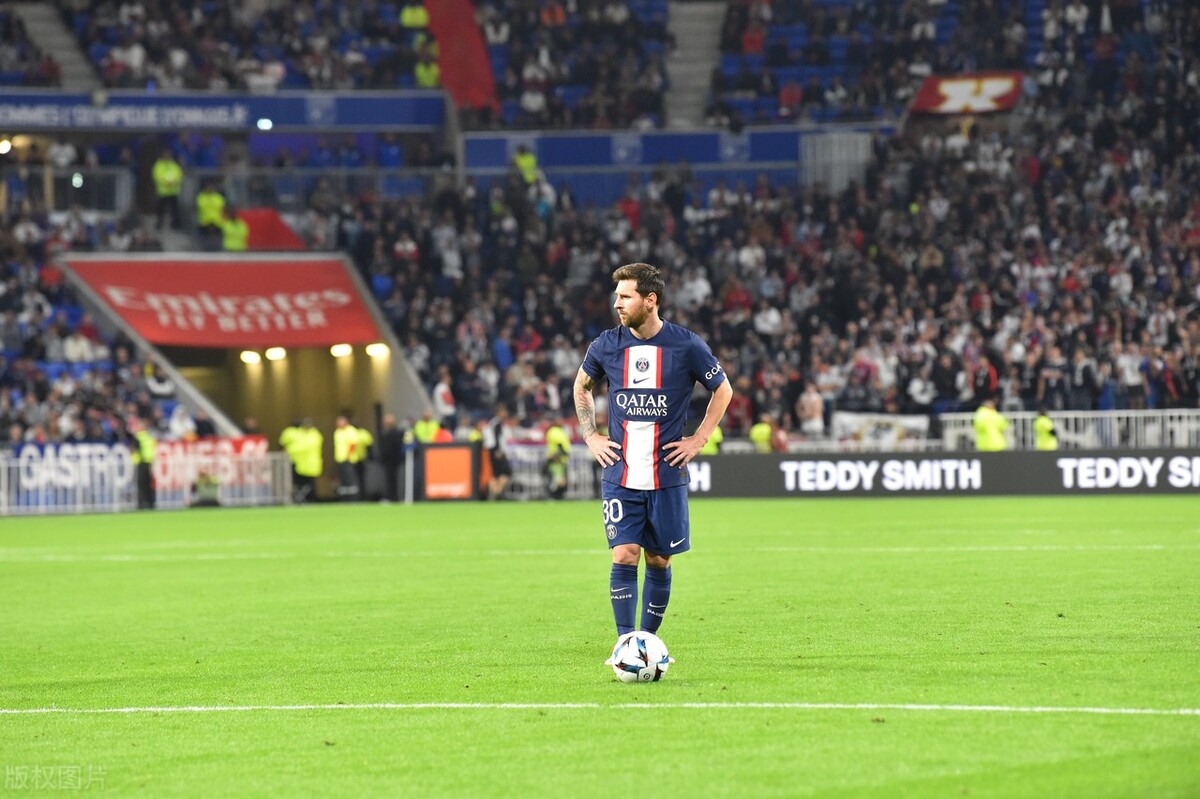 托雷斯和c罗谁的历史地位高,c罗梅西托雷斯