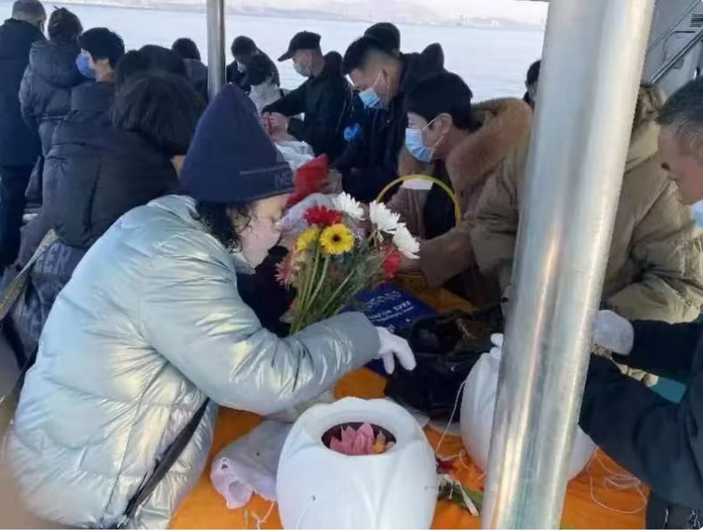 海葬曾被称为穷人的葬礼 (海葬是哪里的政策)