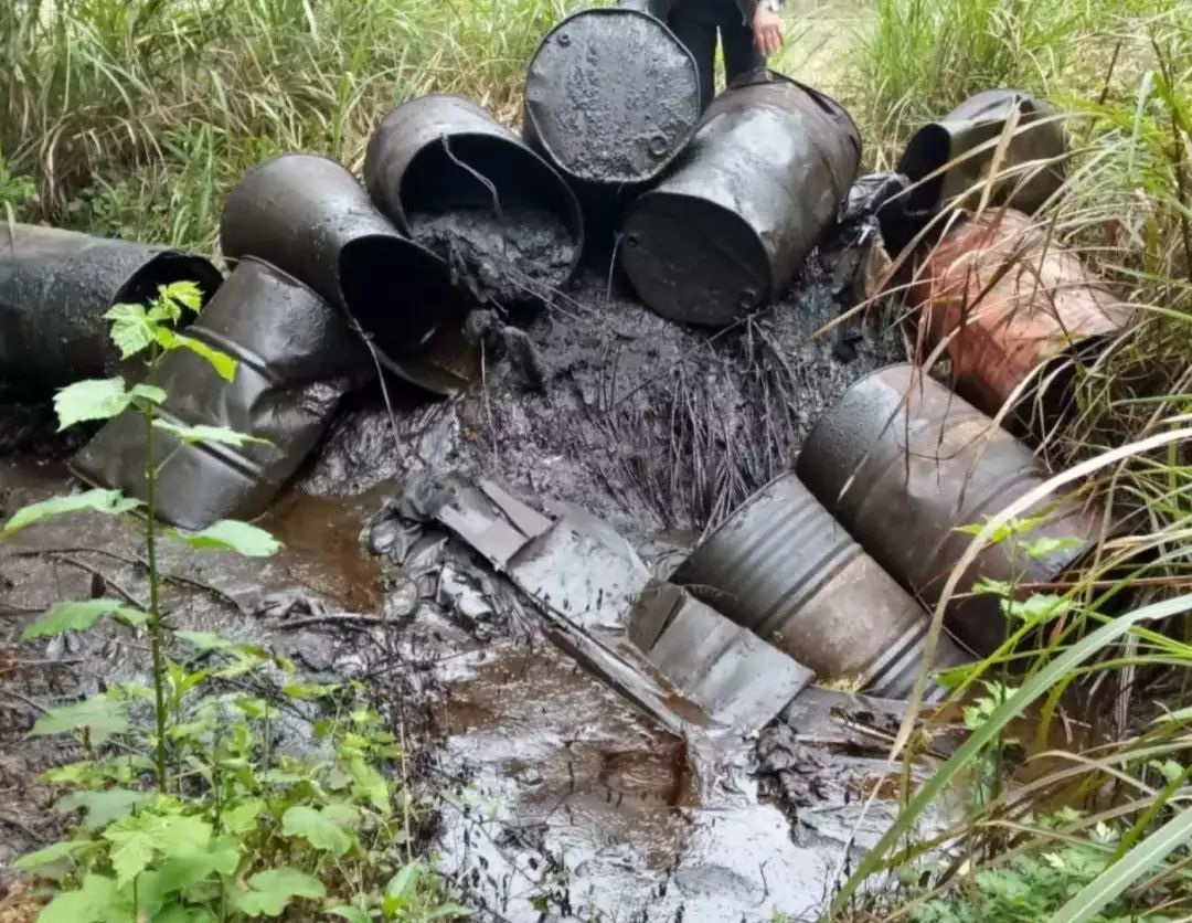 摩托车废机油怎么洗掉,衣服上摩托车废机油怎么洗