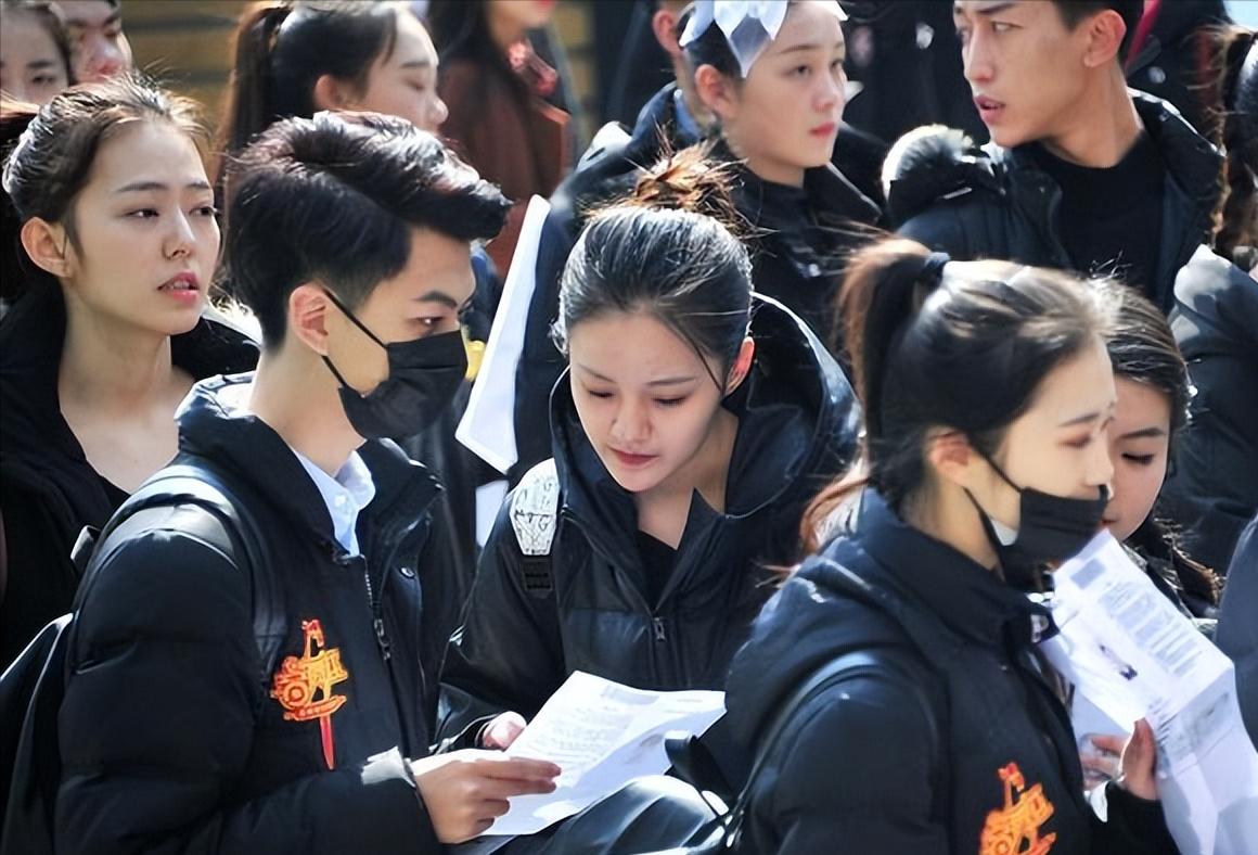 2024山西播音主持艺考成绩查询,2024播音主持艺考背景