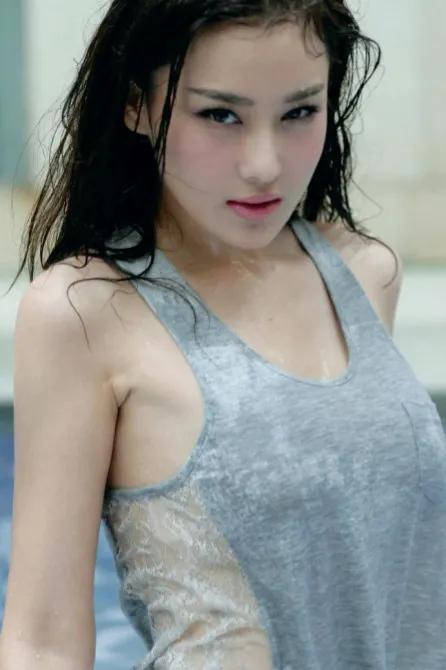 张馨予清纯写真图片大全,张馨予迷人写真