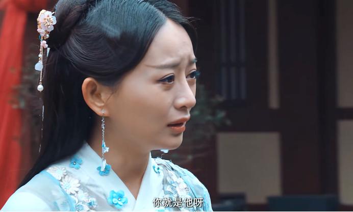 43岁还在演纯情少年？糊了的“花弄影”，为何沦为烂片主角？