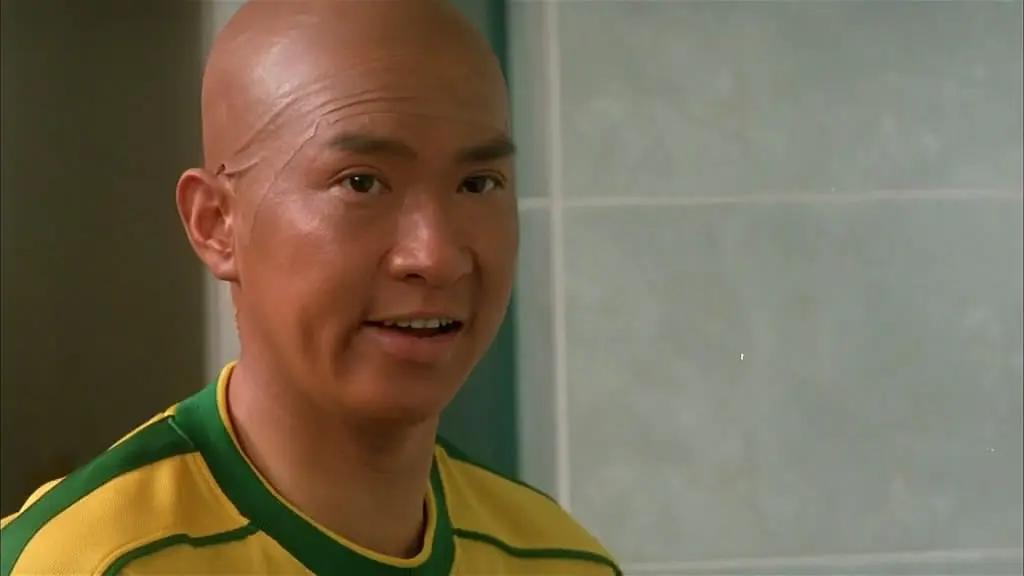 大长腿晶女郎+“过气”动作明星，这组合想不烂都难