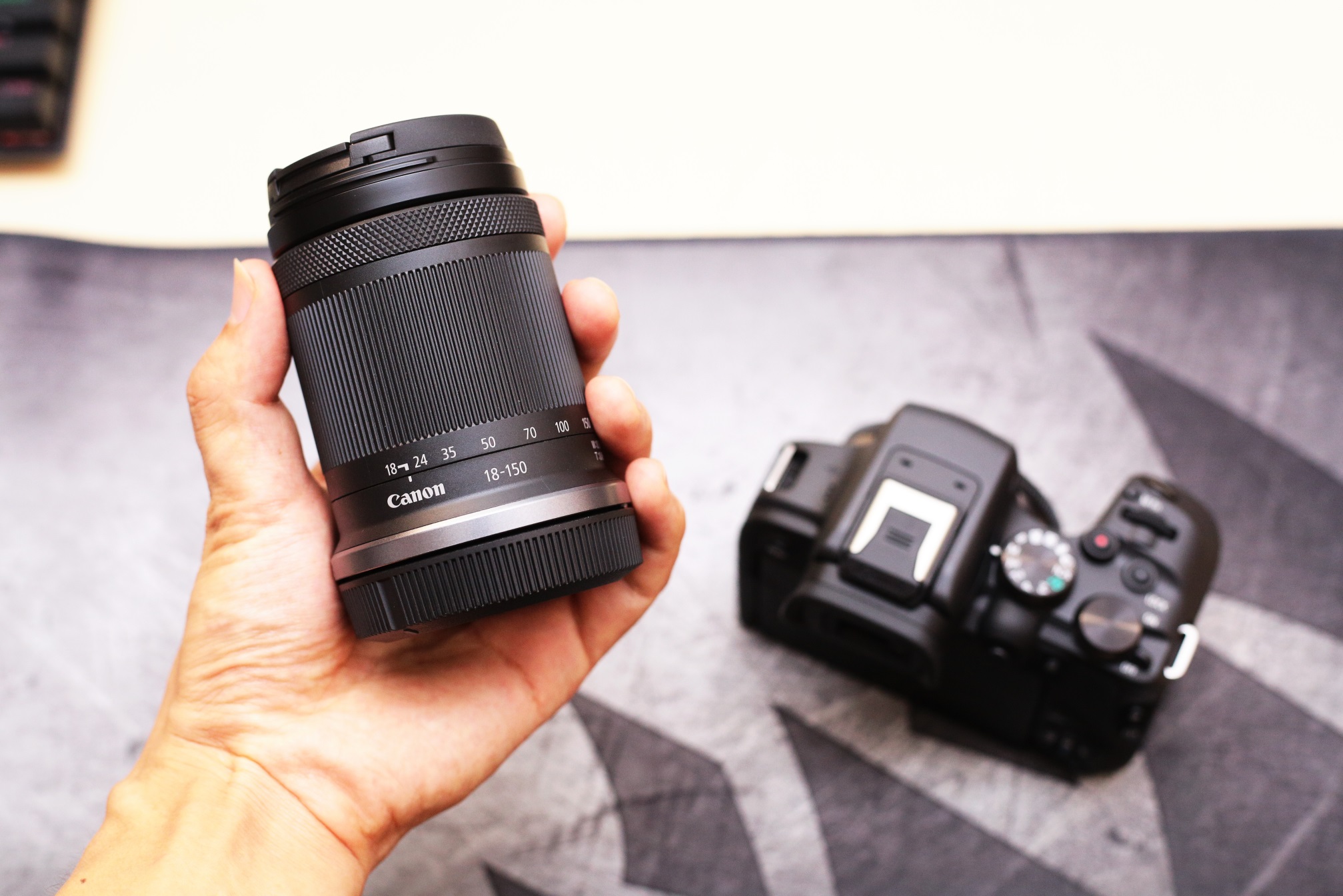 5d3跟r10拍照画质对比,单反佳能5d3值得入手吗