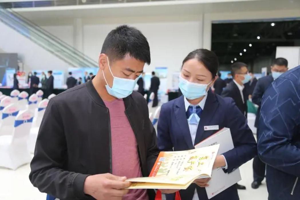 银行零售业发展现状及未来趋势,2020年银行零售形势