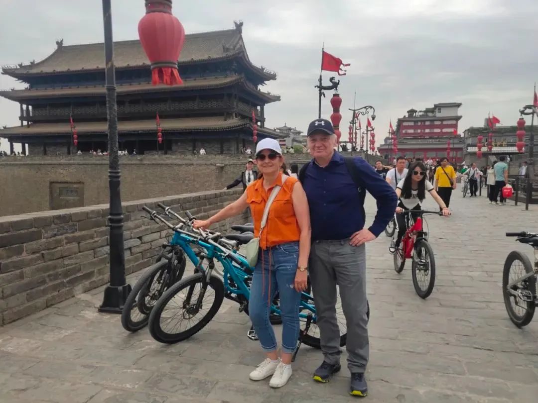 入境游都需要得到合理发展,入境游持续下滑