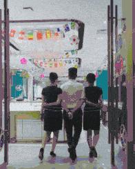 丝袜上可以纹身吗,女生纹身还能穿丝袜吗