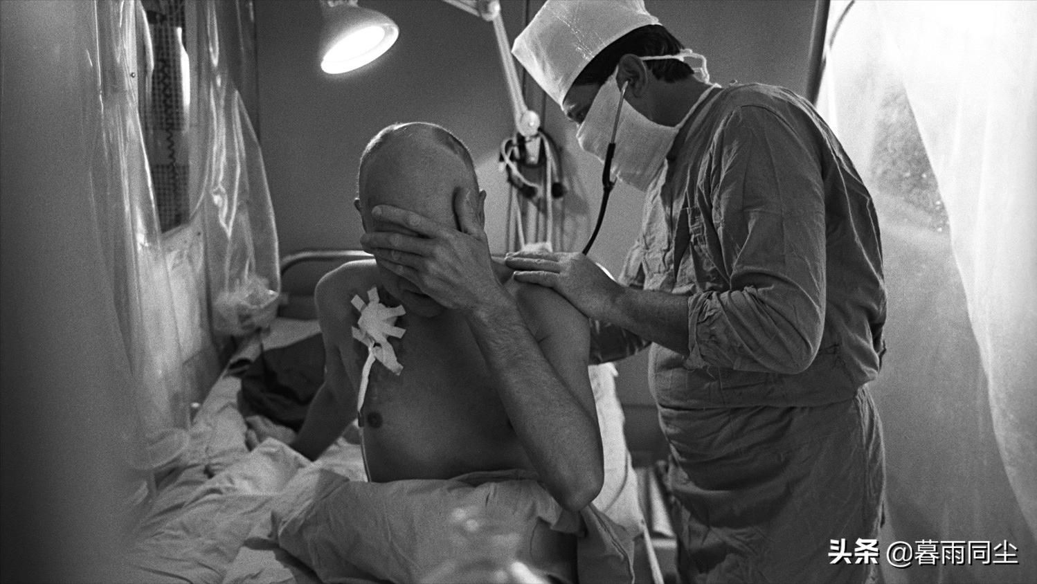 当你遭受核打击时,当受到伤害攻击该如何应对