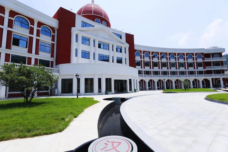 江西南昌黑人外教事件，陶校长的一句“文化差异”，着实让人蒙圈