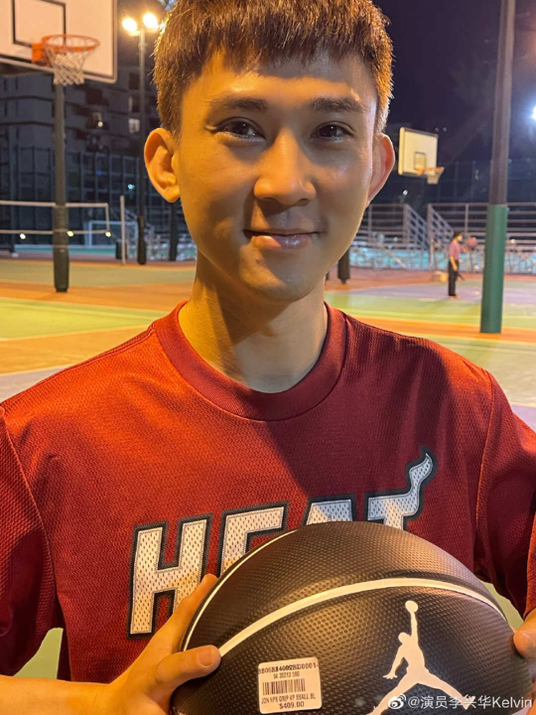 tvb资深男星否认离巢,tvb离巢男星