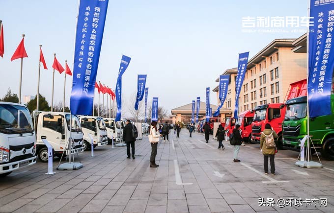 吉利汽车的转型成功案例视频,逆势上扬新能源汽车进入高光时刻