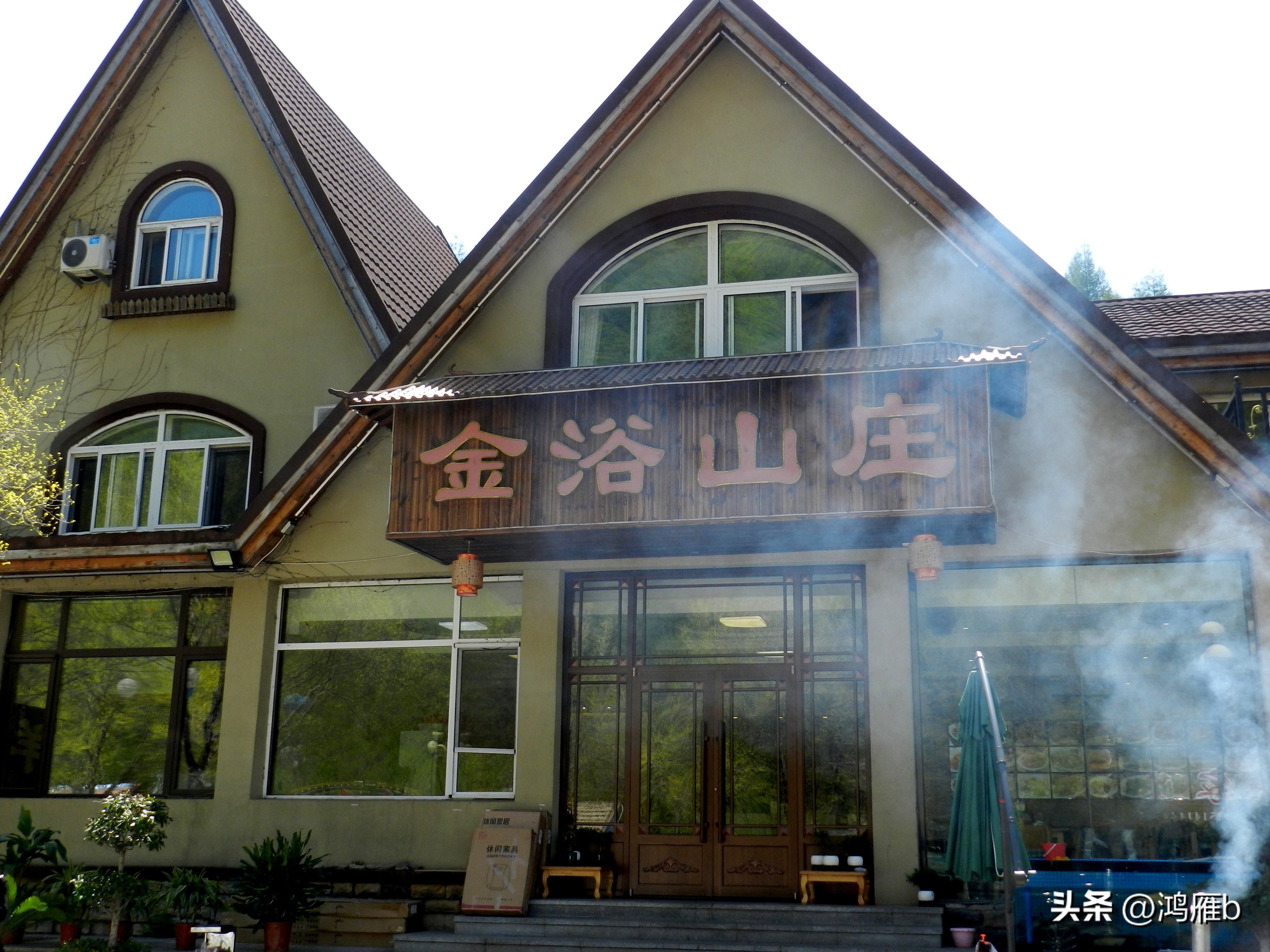 本溪汤沟风景区视频,来到本溪汤沟一步一景的感觉