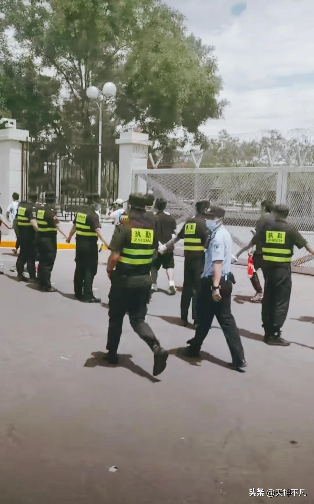 网曝梅西因带错护照滞留机场,梅西因双重国籍被拦在机场