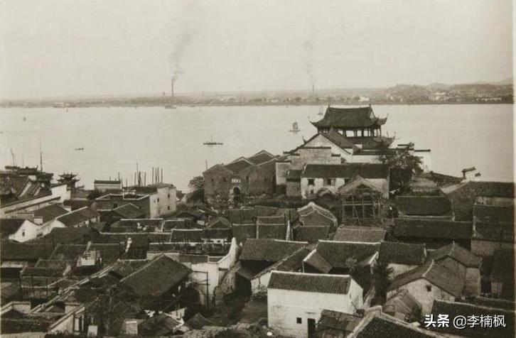 康熙打压左宗棠,清朝全力支持左宗棠