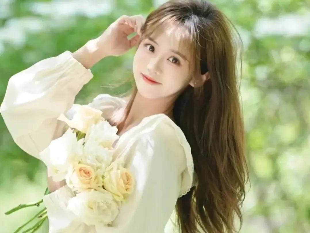 是误打误撞还是蓄谋已久，竹马用钱砸晕了明媚张扬财迷的大小姐