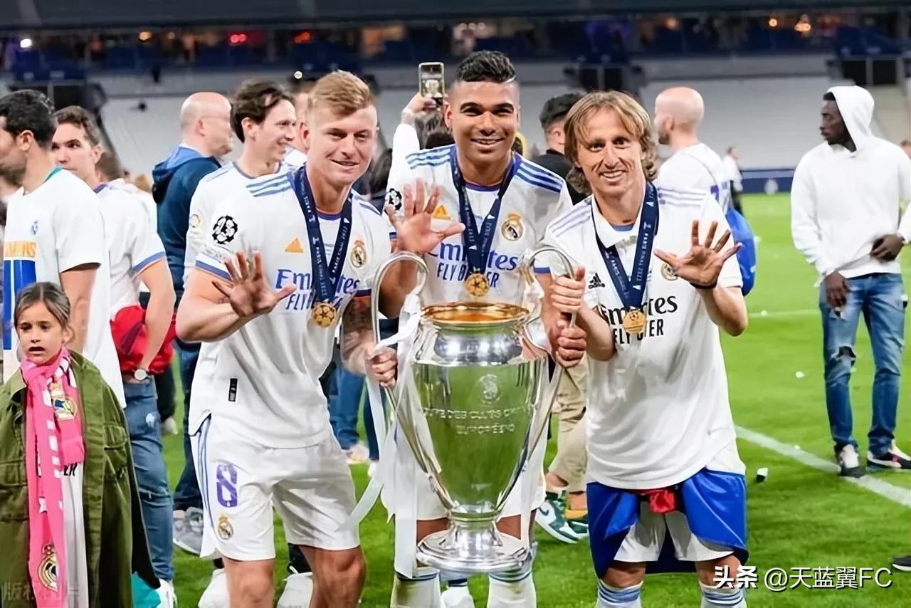 皇马中场三人组和巴萨中场三人组,皇马典礼中场3人怎么站位