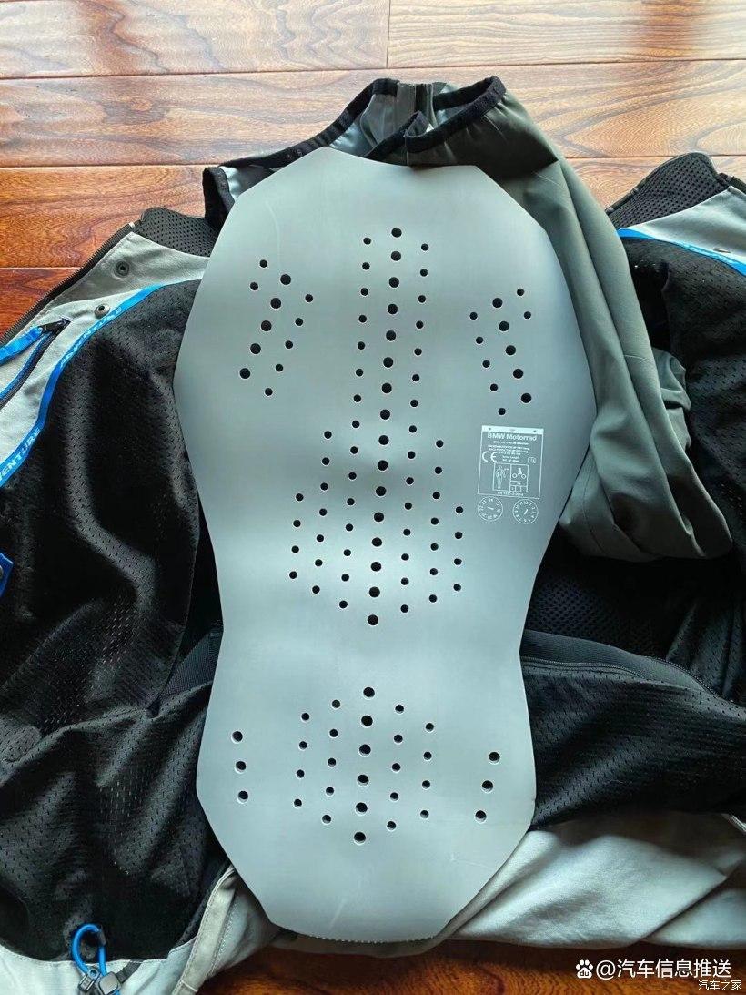 骑行必备的10件装备,新手入门要买什么骑行装备