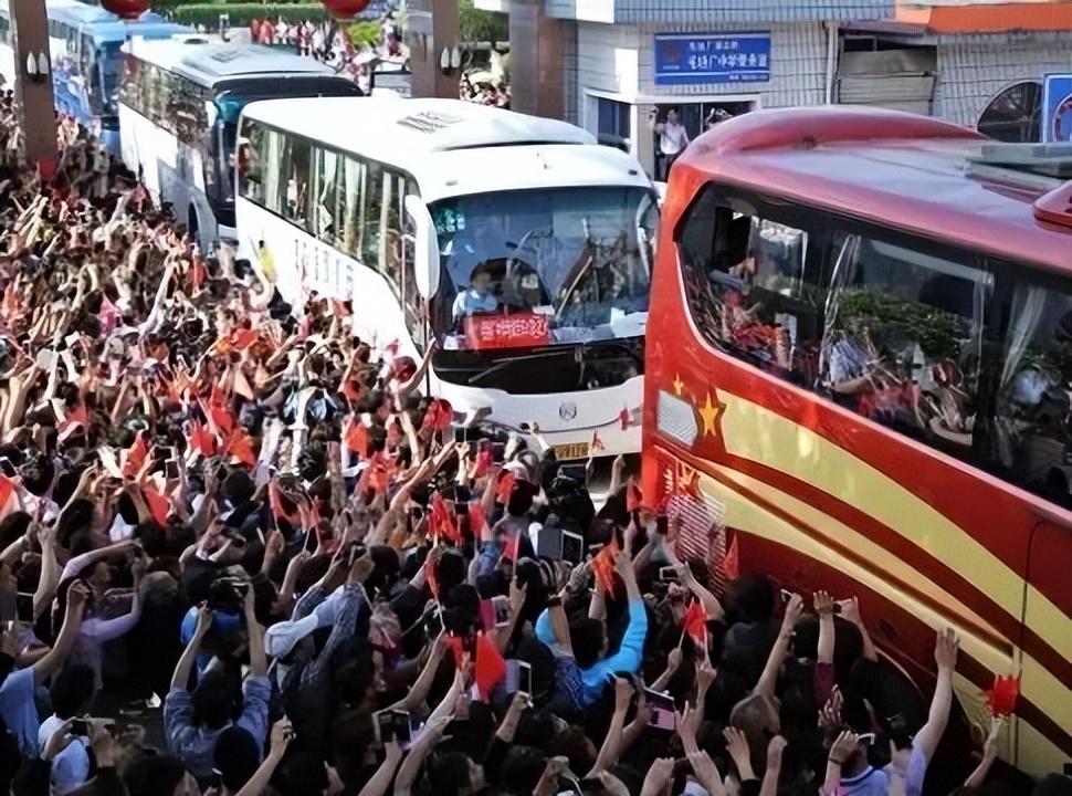 高考回忆30张照片,40张高考经典照片