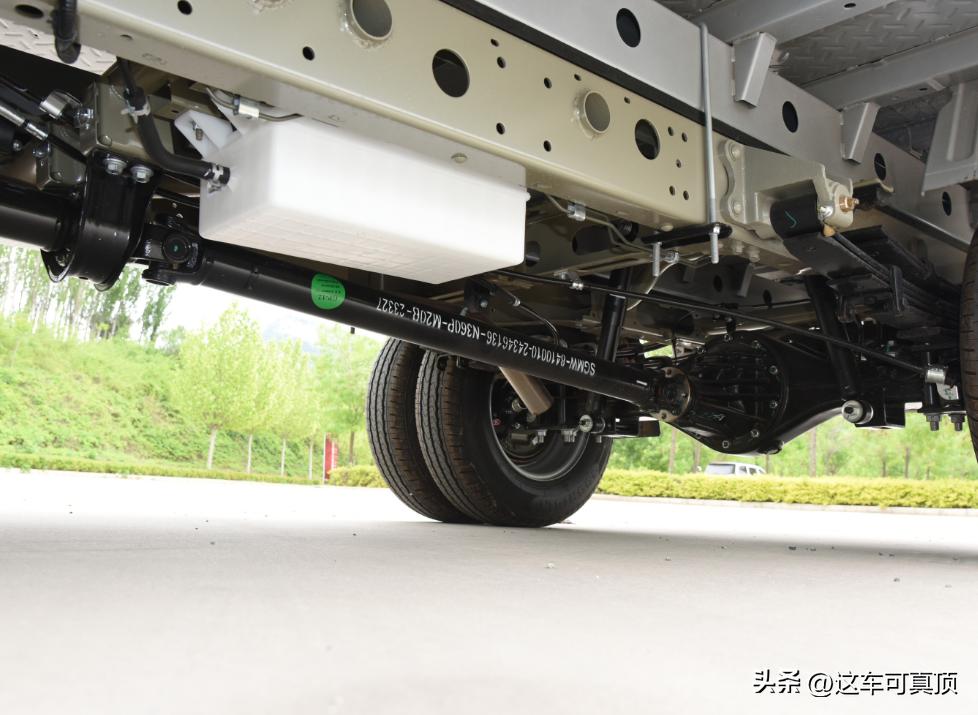 五菱龙卡办齐上路多少钱,五菱龙卡排半3米8售价是多少