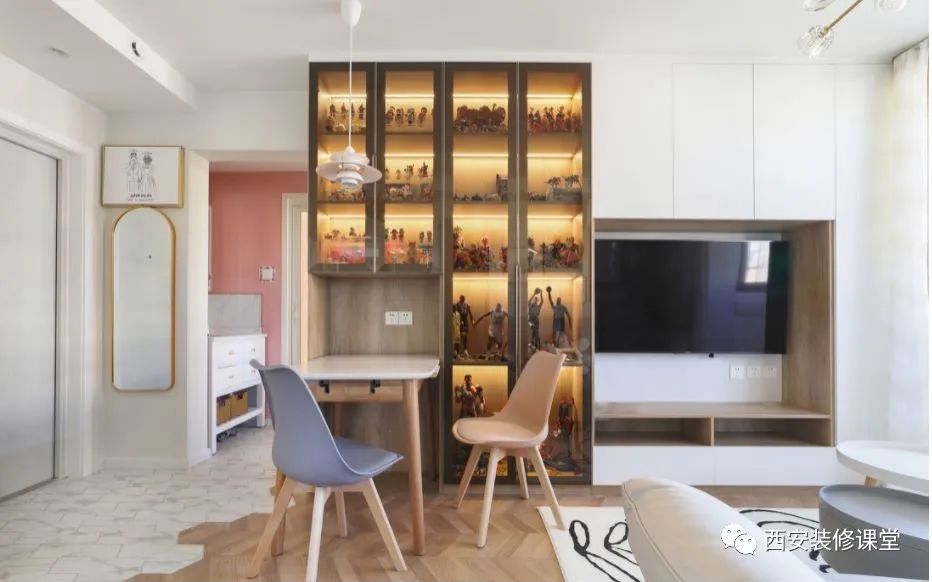 透明玻璃门展示柜怎么布置,岛柜展示柜玻璃门