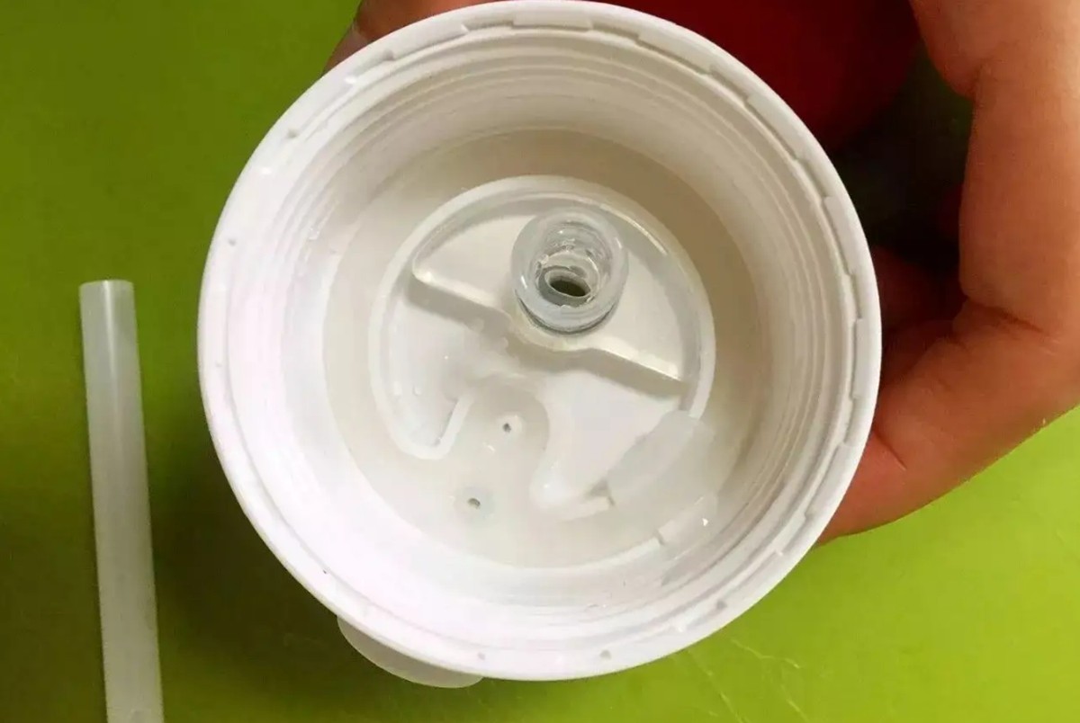 给小朋友选水杯选什么才是正确,孩子外出的水杯如何选择