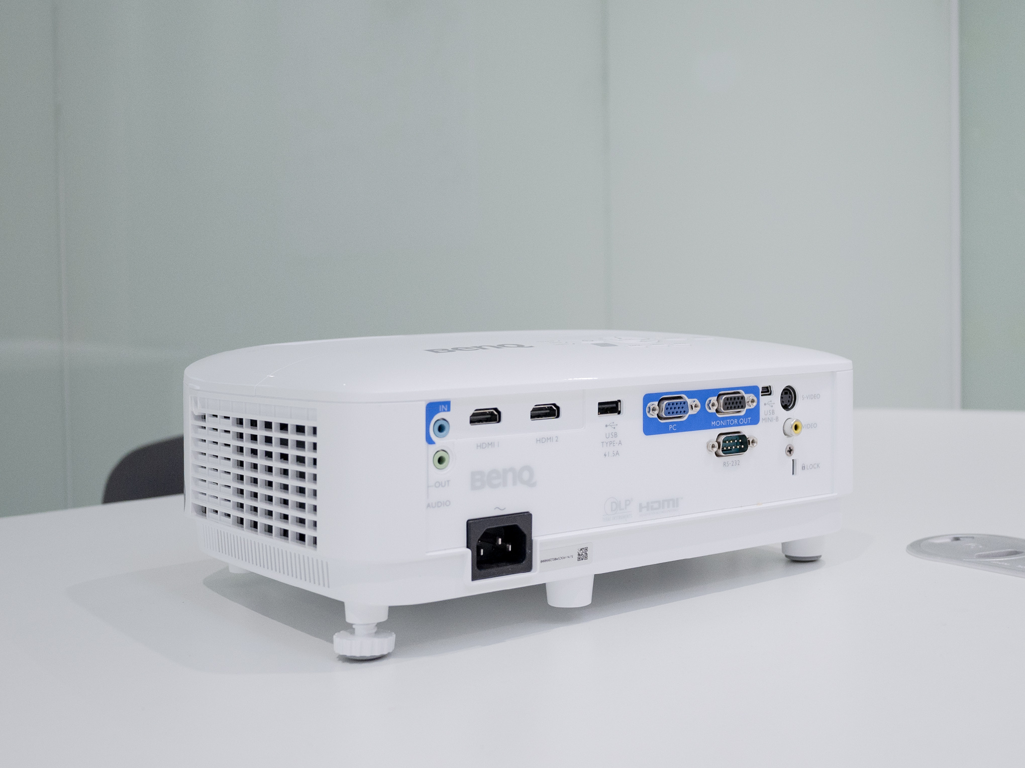 明基投影机MS560使用方法,投影仪明基mx560和e520怎么选择