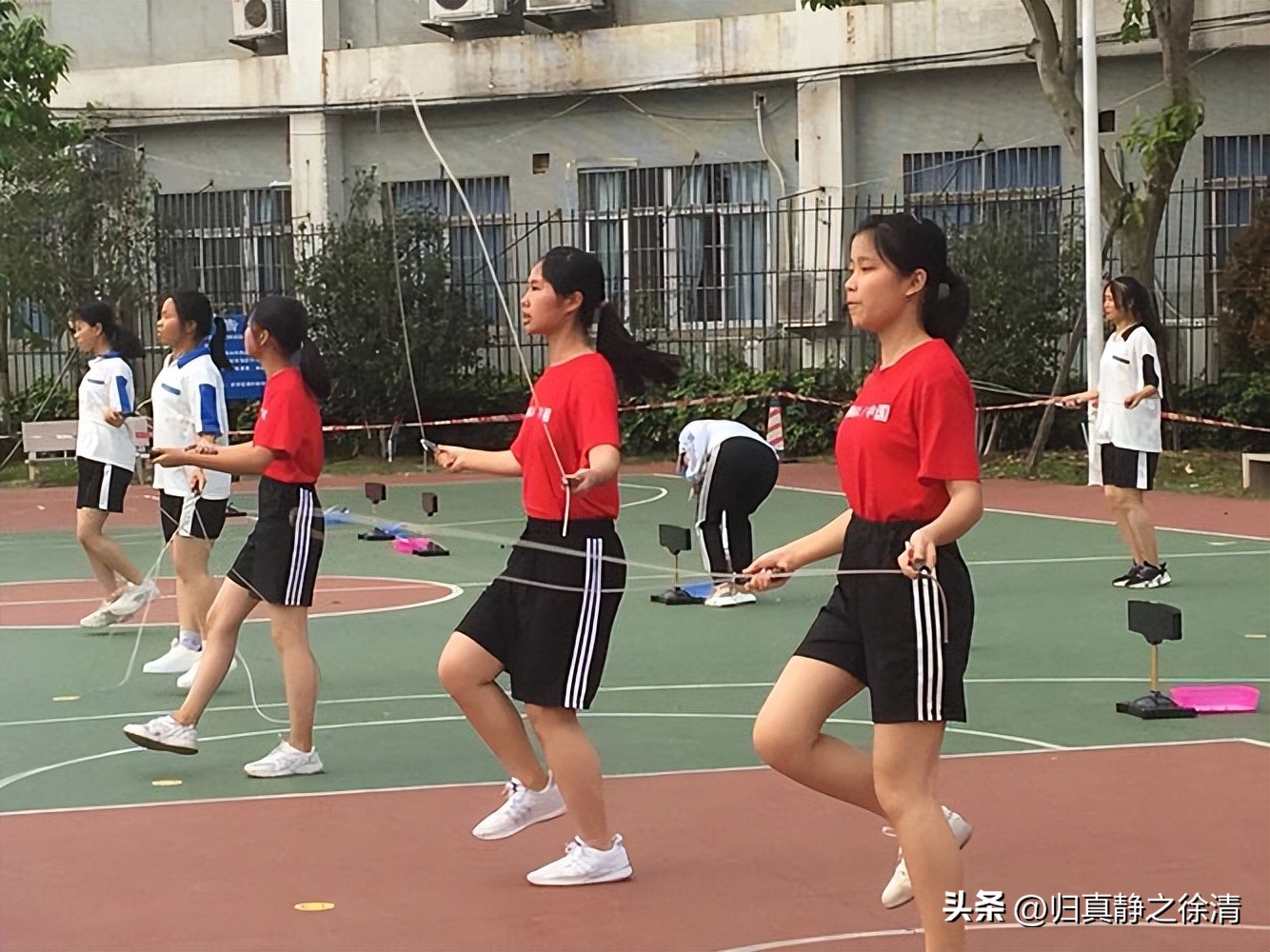 中考体育跑步前吃的应注意什么,中考注意事项一览表