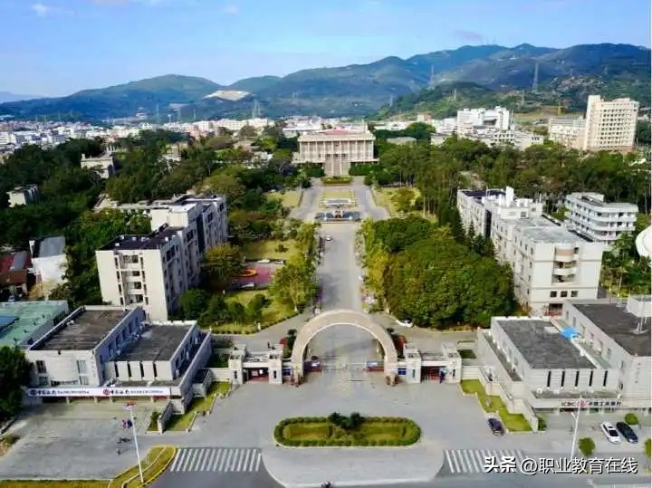 泉州有哪些大学排名一览表,泉州为什么发展不起来