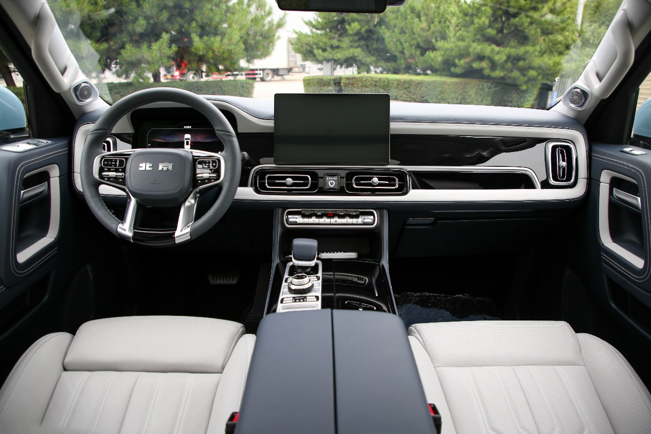 坦克500混动和北汽bj60对比,北汽bj60越野性能