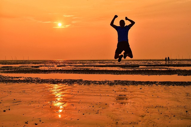 未来90后能活到100岁吗,90后的我们是一样的吗