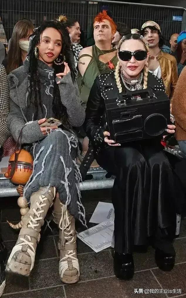 这丑鞋真是一言难尽！