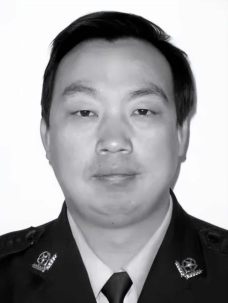 致敬公安英雄第一场视频,致敬公安英雄纪录片心得体会