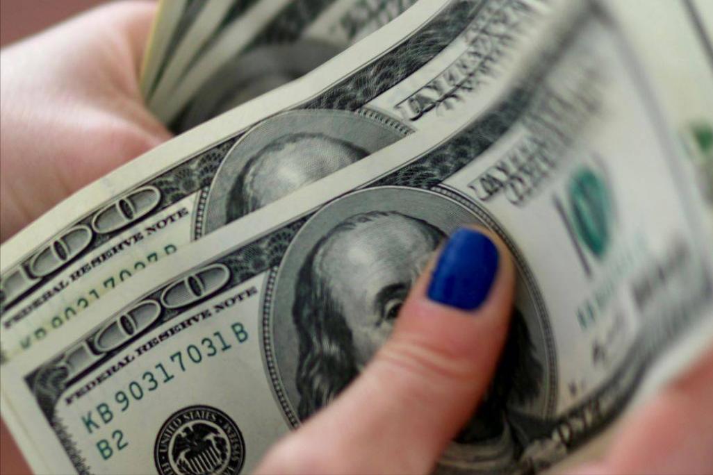 美国发行33万亿美债怎么还,美债面临违约耶伦却拒绝承诺还钱