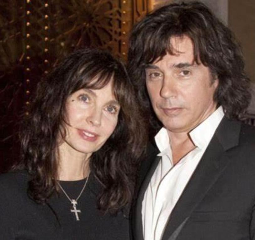 娶了巩俐的雅尔，曾有个漂亮的未婚妻，对方正是法国女神阿佳妮