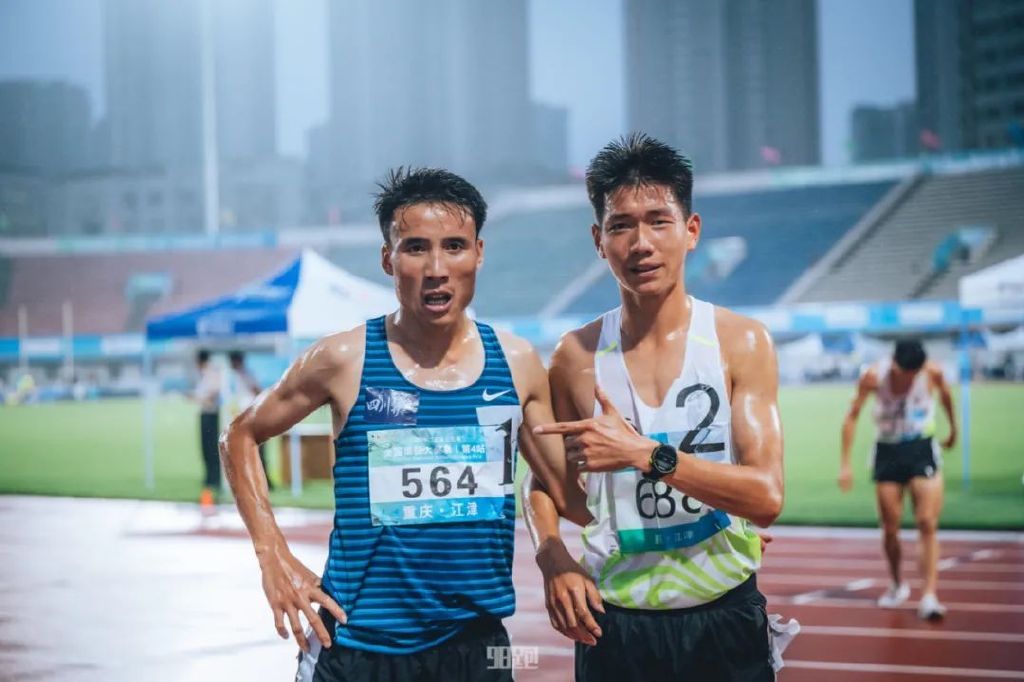 田径比赛英姿勃发,江津田径锦标赛直播