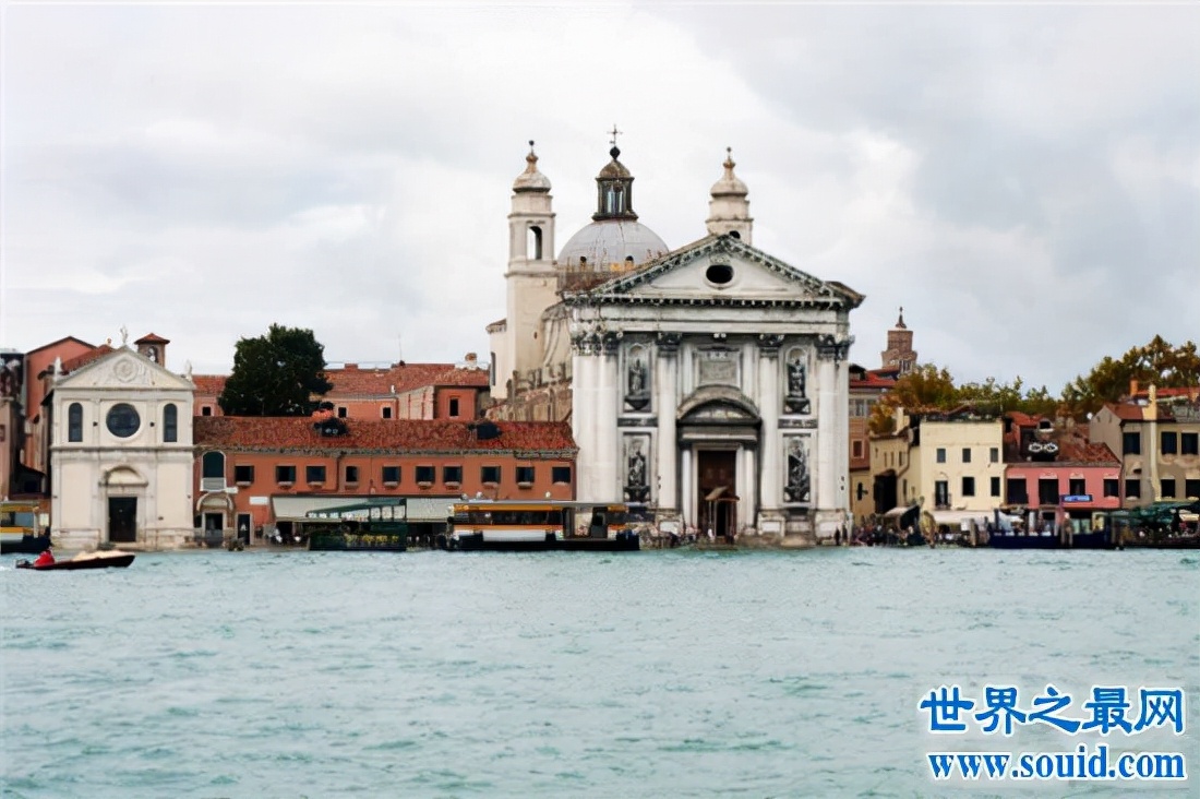 世界最拥挤的小岛,世界上最小的10个小岛