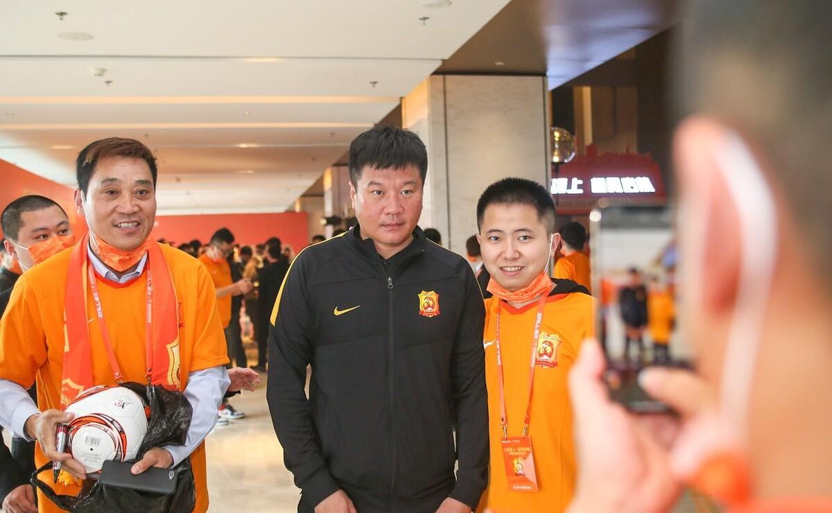 李金羽在大连踢过球,李金羽打进辽宁队四球泪流满面