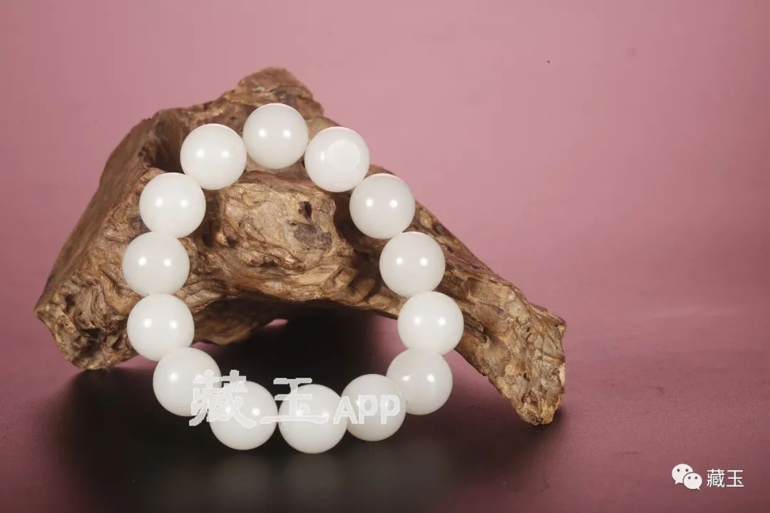 籽料价格20万,和田玉籽料开价6万