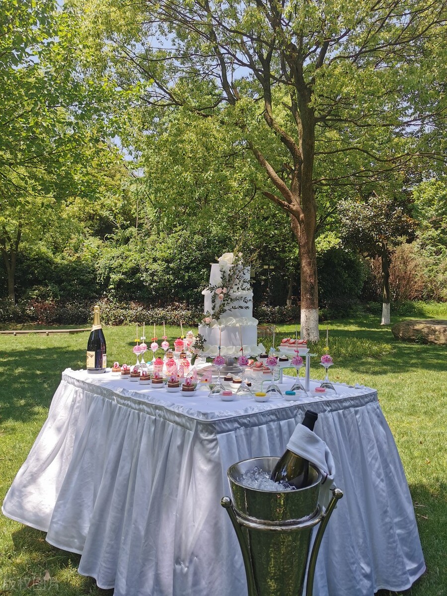 泡纯天然温泉地方推荐,冬天哪里温泉度假村最好