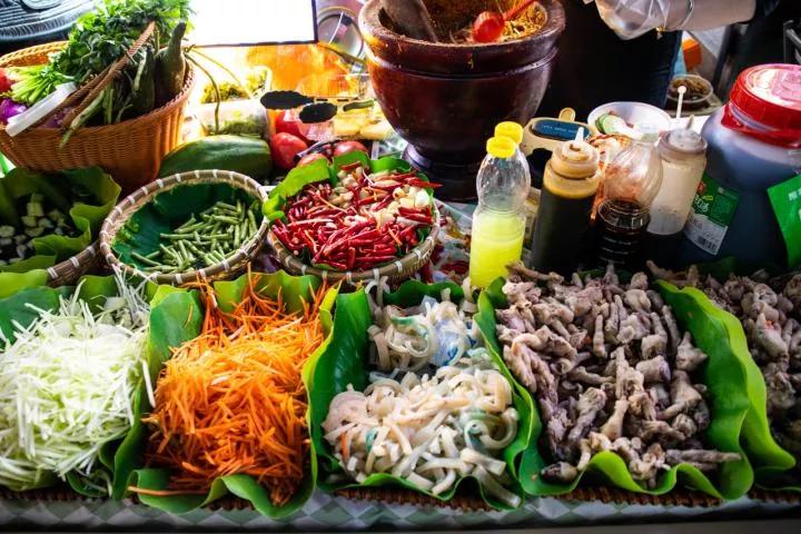 95后空姐夜市摆摊卖奶茶,95后空姐辞职夜市摆摊卖咖啡奶茶