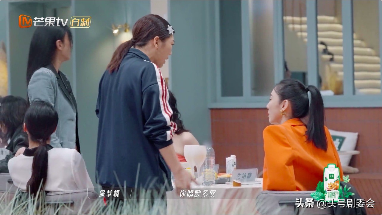 浪姐王心凌队长投票,王心凌和徐梦桃的金牌合影