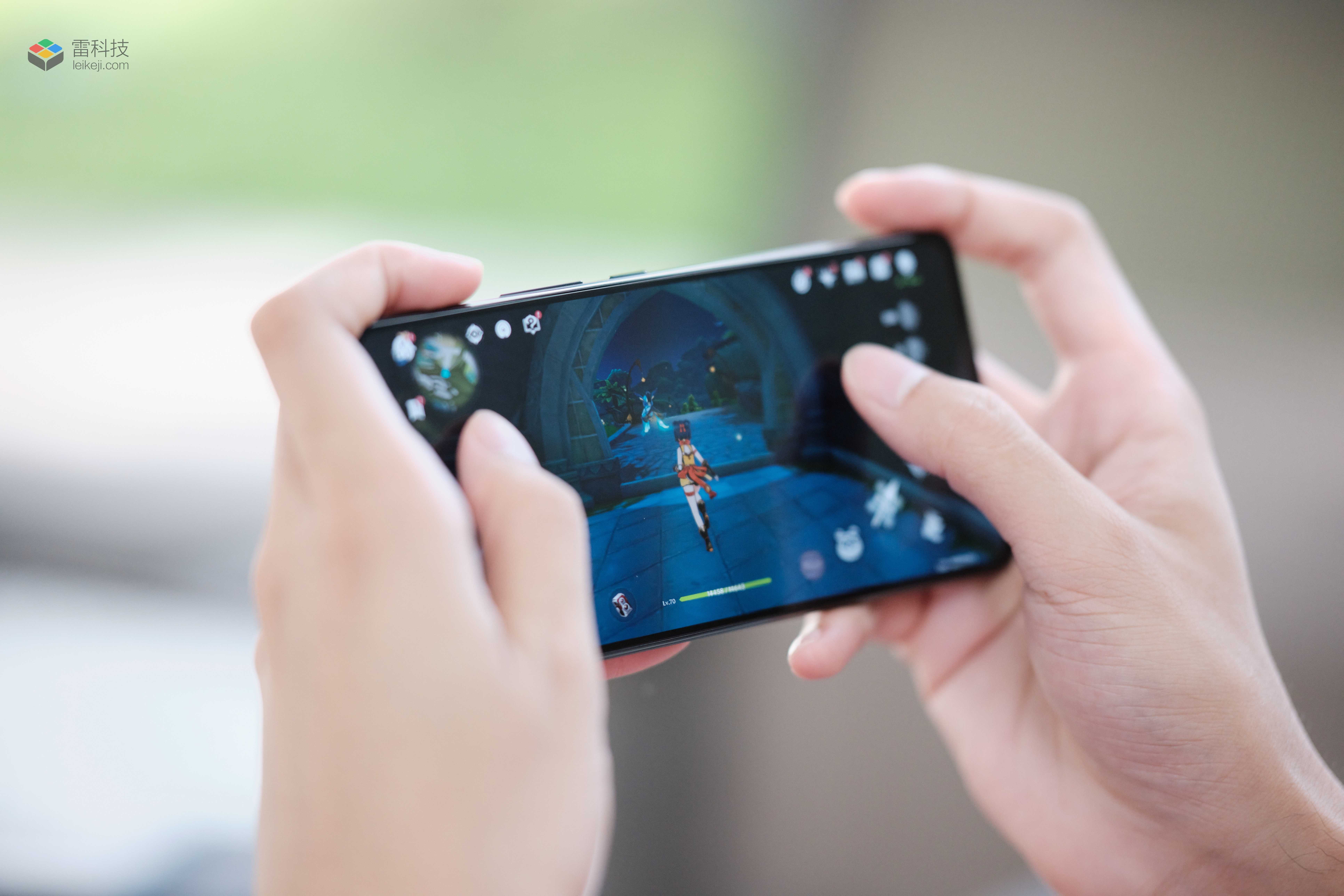 iqoo11s发布价格,iqoo11s值不值得买