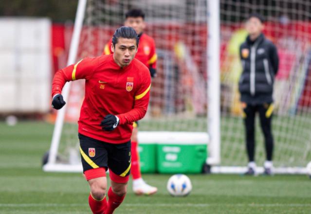 日本vs中国足球比赛最新消息,希望中国足球越来越好