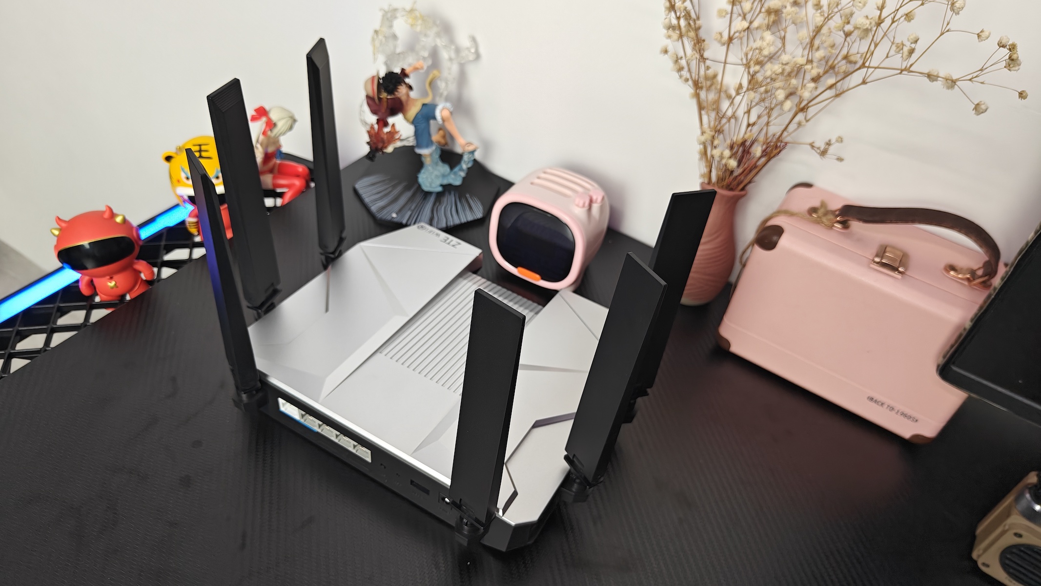 中兴ax5400pro能穿几堵墙,中兴路由器ax5400pro什么时候发布